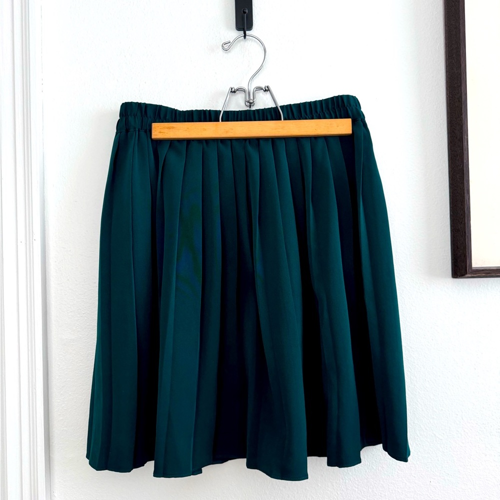 Gap 90’s Blue Label Green Pleated Skirt
